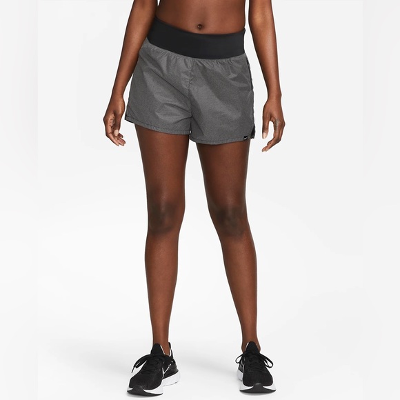Women's Nike Run Division Mid-Rise 3” 2-in-1 Reflective Shorts, NWT - Picture 2 of 11